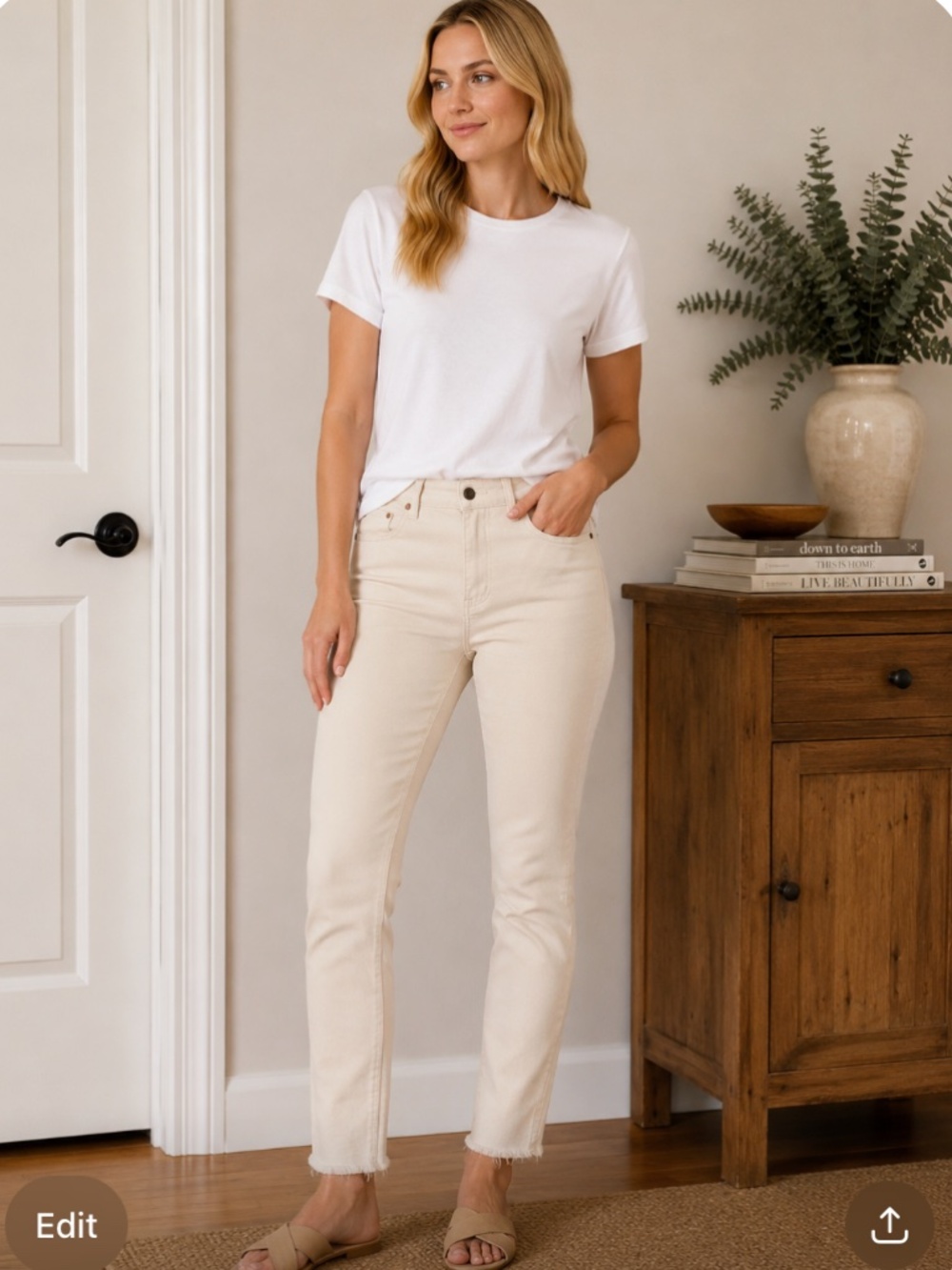Vince Camuto Frayed Hem Jeans